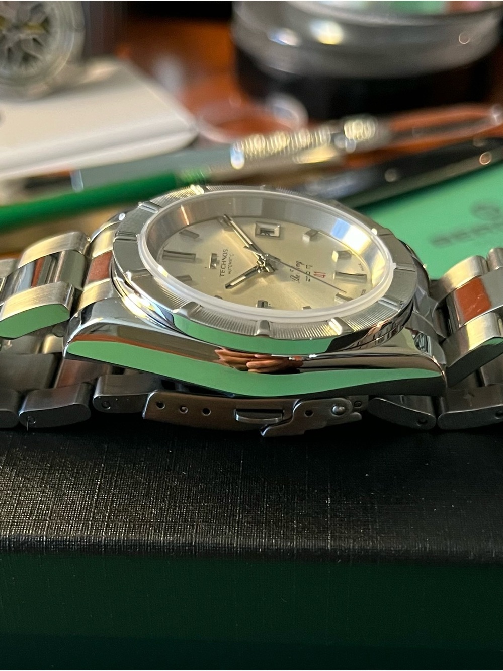 **3 DAY SALE** 0829-02 TECHNOS  STAR CHIEF wristwatch - Picture 5 of 6